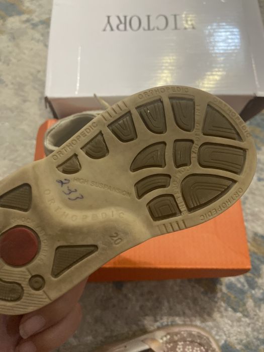 Сандали на девочку