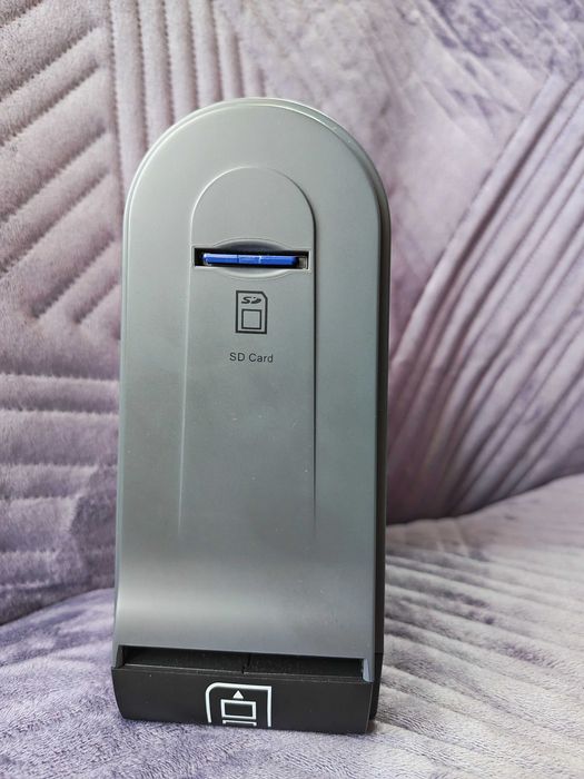 Сканер слайдов и фотопленок