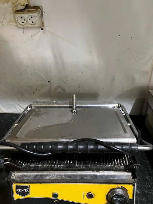 Кухонное оборудование для кафе/фастфуда