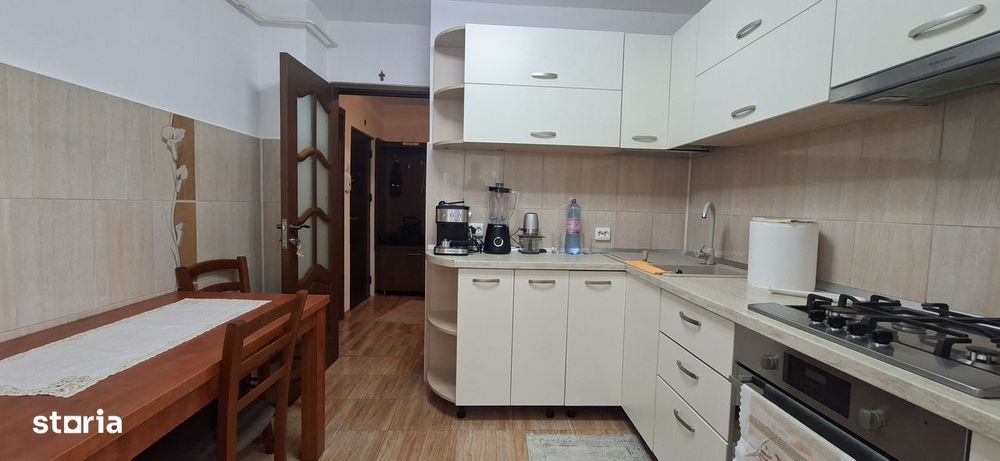 Apartament renovat complet, etaj 1 – Str. Traian, lângă Starea Civilă