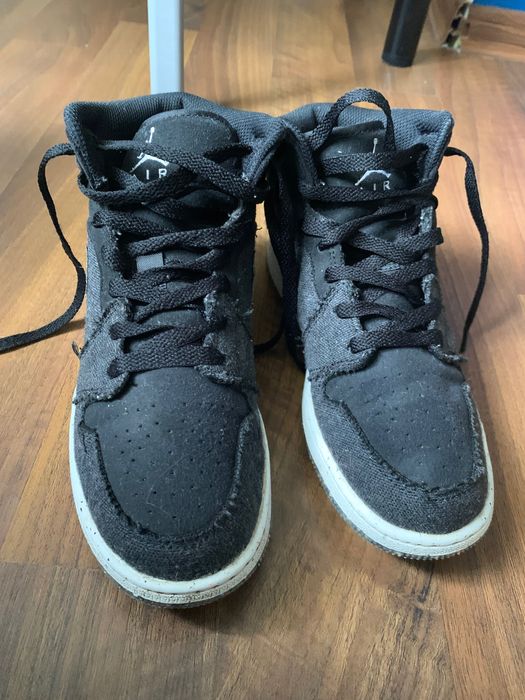 Jordan 1 Mid Crater Black