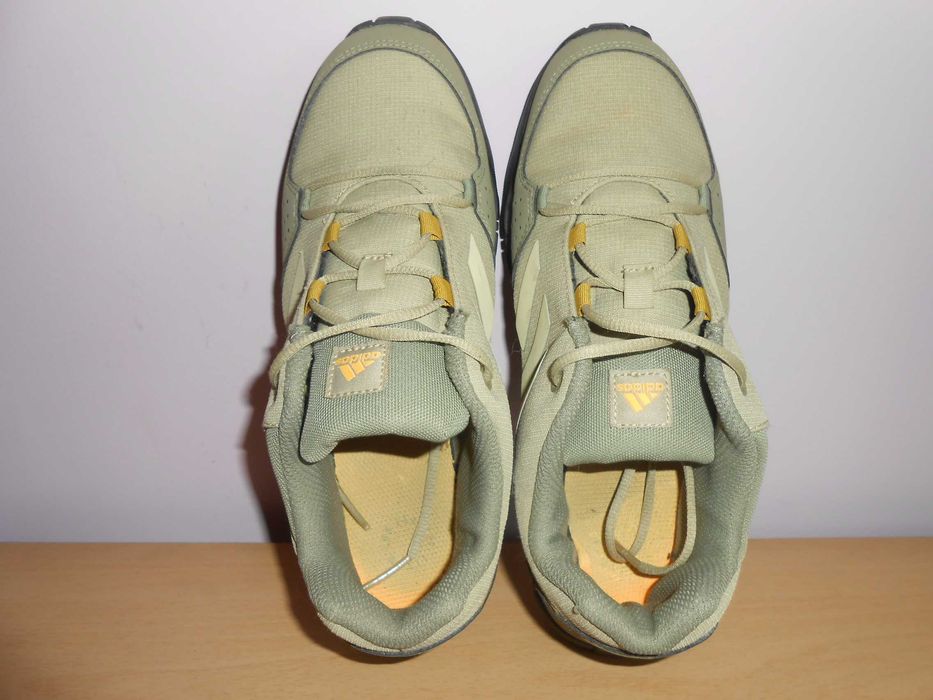 Дамски маратонки Adidas Traxion