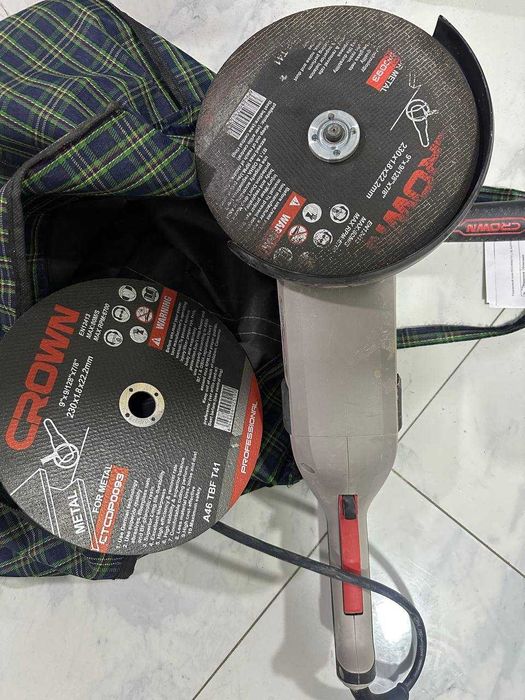 Crown Болгарка  (Астана, Куйши Дина 31) лот 848610