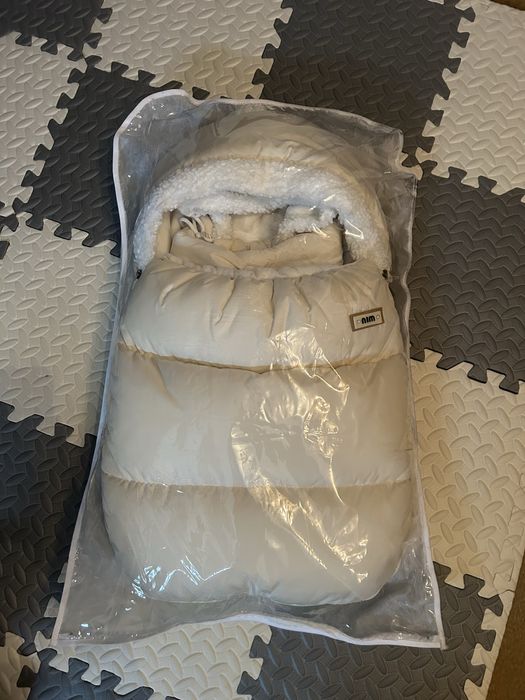 Конверт и комбинезон