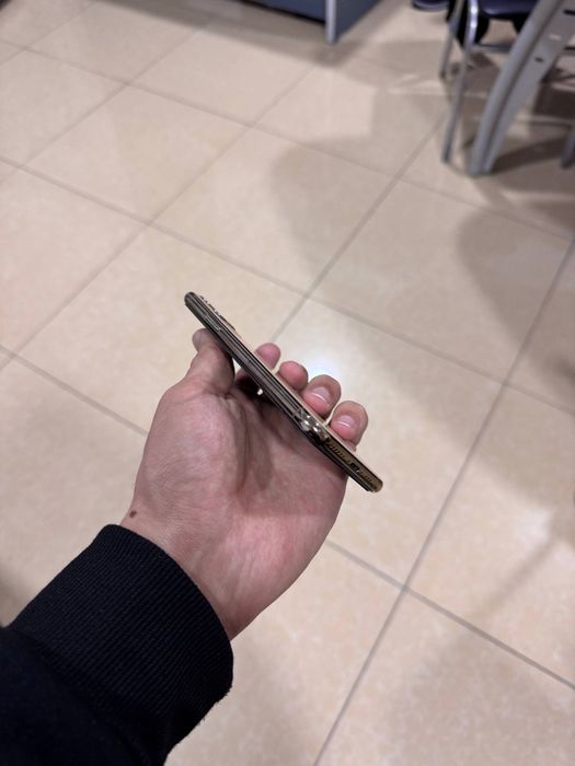 Iphone 11 pro korobka dokument bor rodnoy hammasi