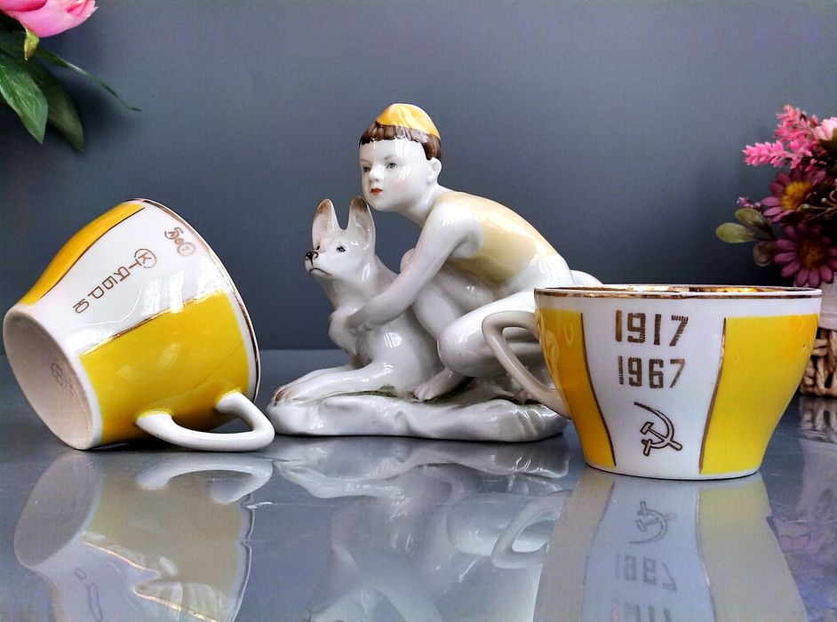 Агитационный фарфор