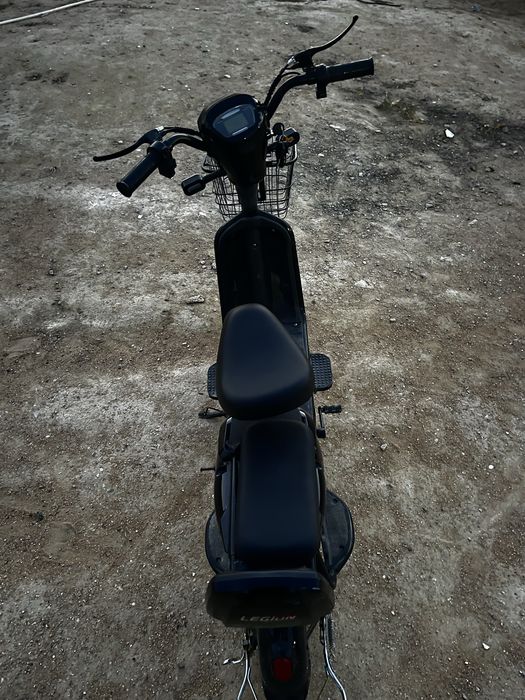 Скутер электронный черный