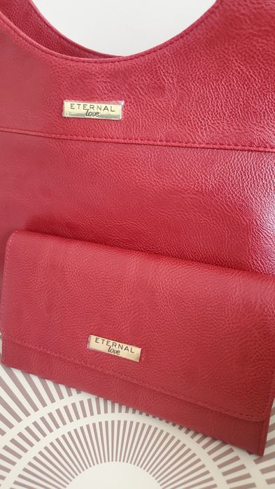 Червена кожена чанта+портмоне