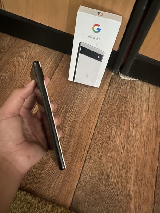 Продам отличный смартфон Google Pixel 6a на 128 ГБ
