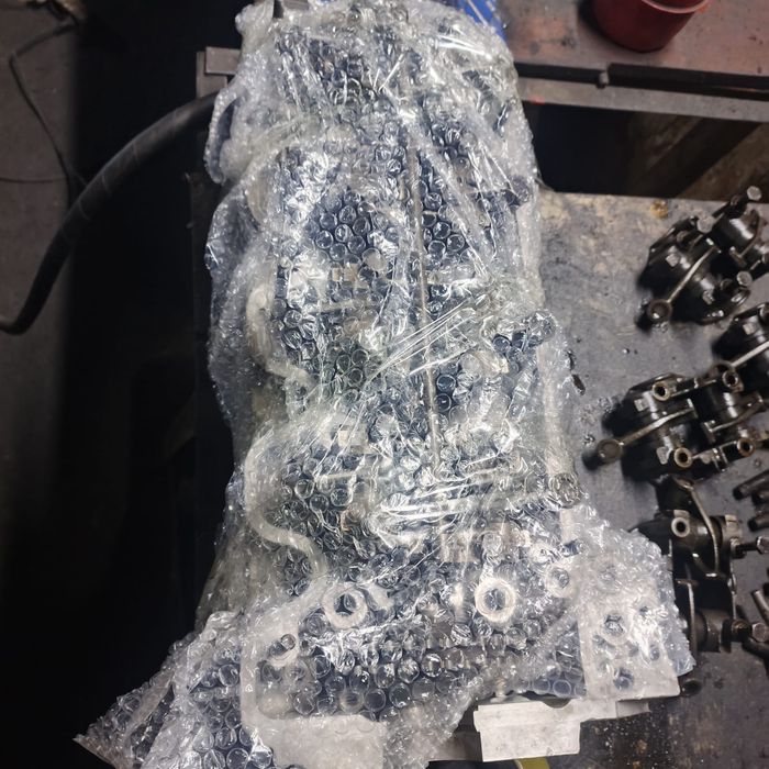 Продам головку для Мерседеса