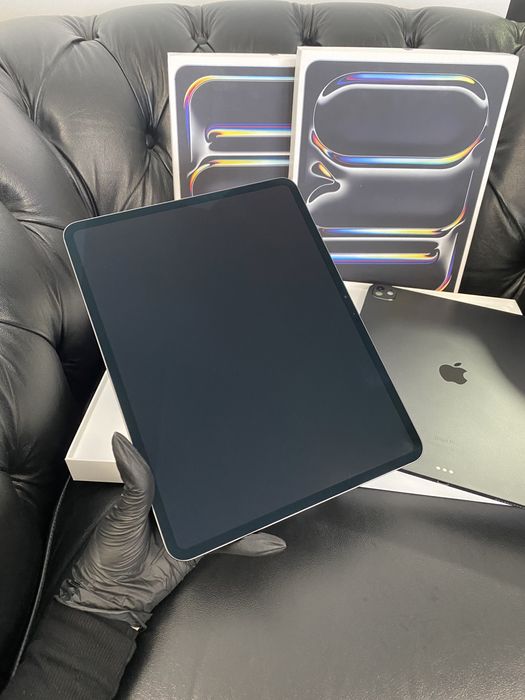 iPad Pro 13-Inch / 256 GB / Space Black
