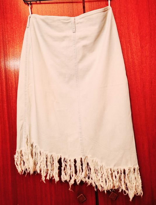 Светла дънкова пола