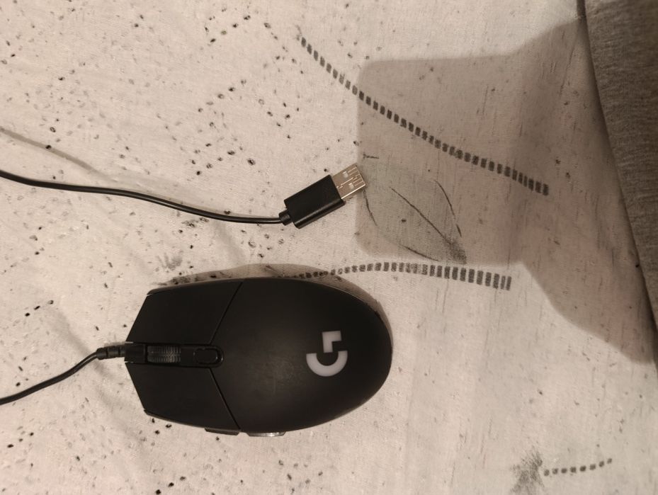 Игровая мышка Logitech G102 черный