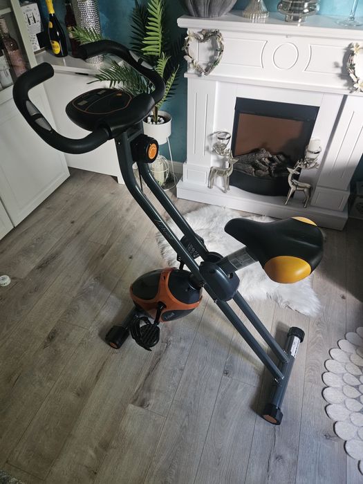 Bicicleta statica pliabila