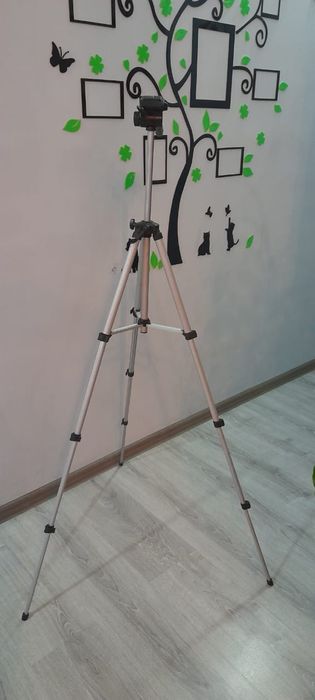 Штатив для фотоаппарата