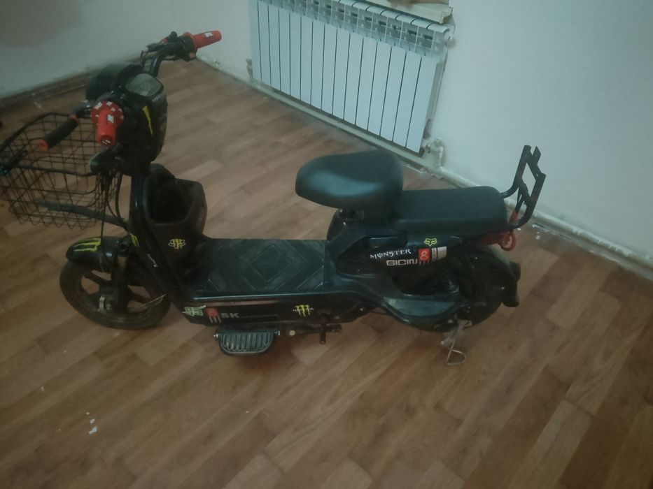 Продам электро мопед SK 8