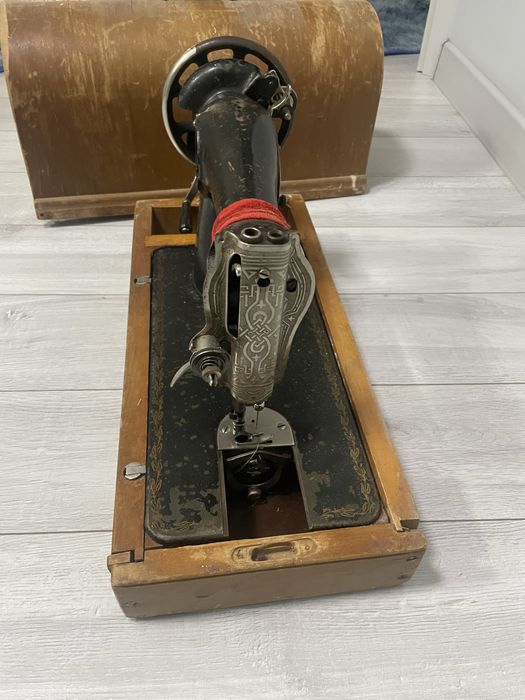 Швейная машинка рабочая