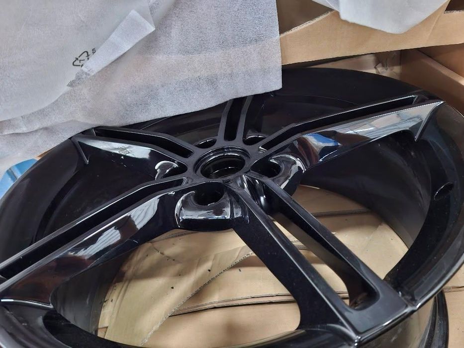 Оем Джанти Porsche Taycan 21"