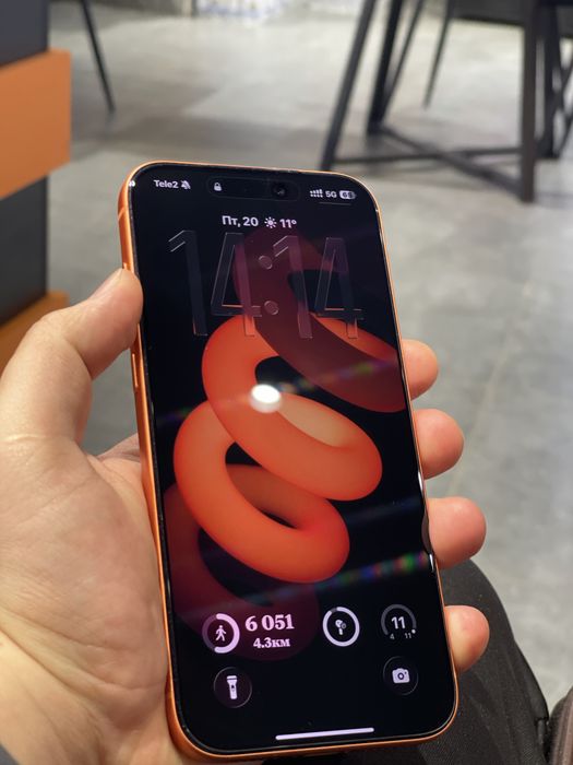 Обменяю iphone 17 pro max 256gb orange