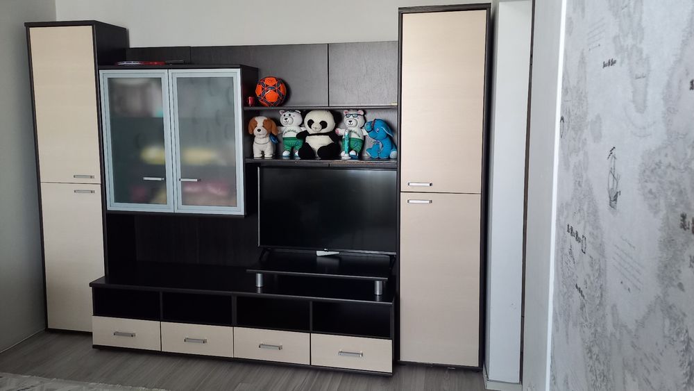 Продам стенку. В хорошем состоянии.