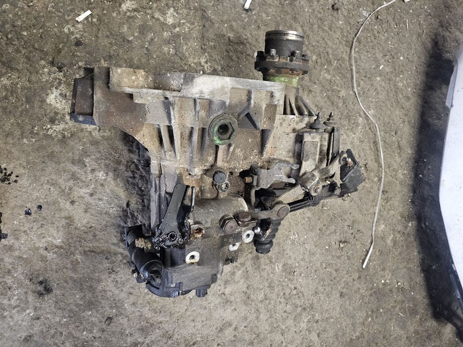 Lichidare stoc Cutie Viteza Manuala VW GOLF IV (1J1) 1.4 16V