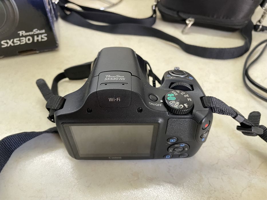 Фотоапарат Canon