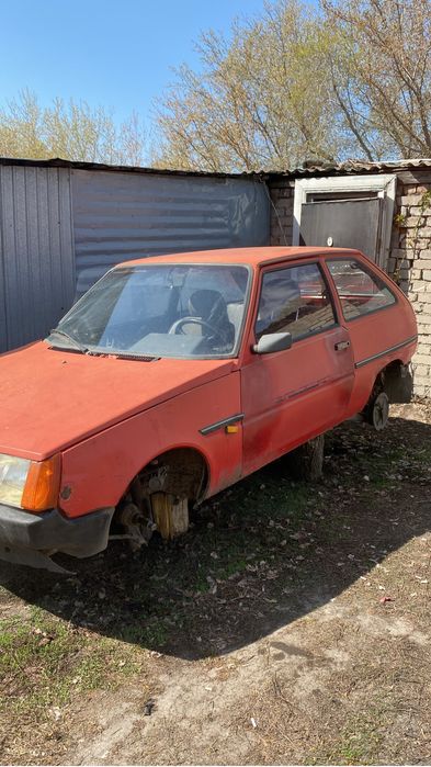 Продам таврию на запчасти