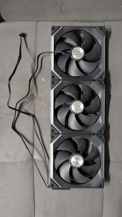 Lian Li Uni fan SL 140 v2