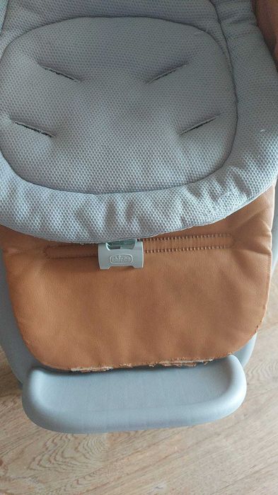 Scaun de masa Chicco Polly Magic Relax 5 in 1