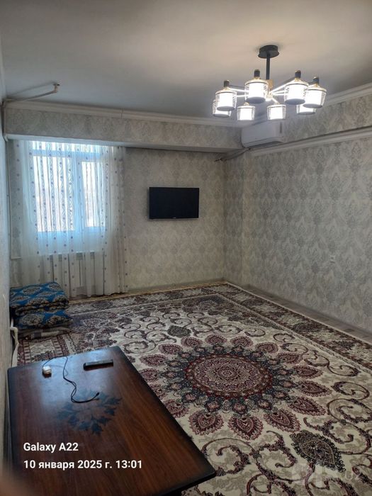 1 xonali kvartira Farhod bozorini yonida