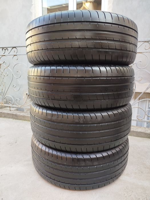 235 55 R19 Shina Good Year