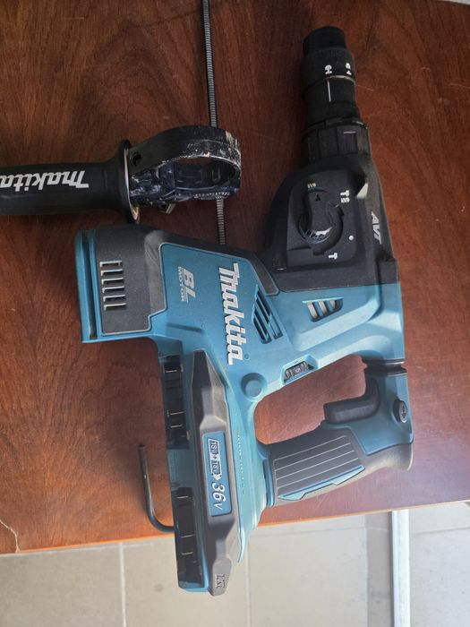 Coican rotopercutor Makita DHR281 -Defect