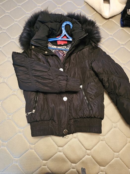 Продам верхнюю одежду