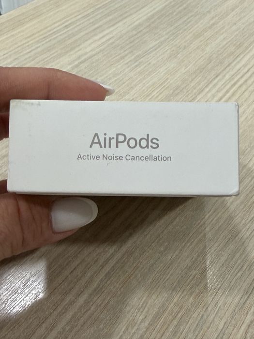 Casti AirPods4 with Active Noise Cancellation - NOI/Sigilate!!!