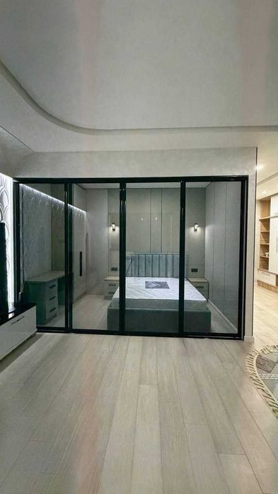 Отель Grand Mir ул.Мирабадская спецплан 2(3)-комн 1/4 74 м² евроремонт