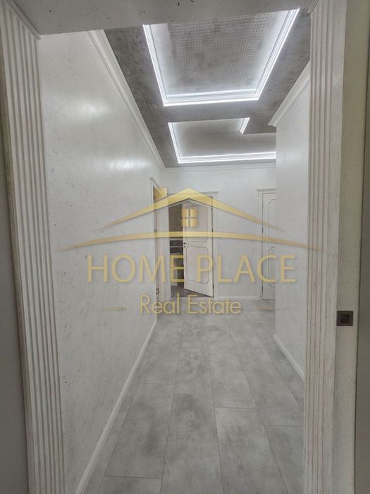 Продава се Тристаен апартамент в Варна, Левски - 107 кв.м за 2412 €/кв.м - Снимка #9