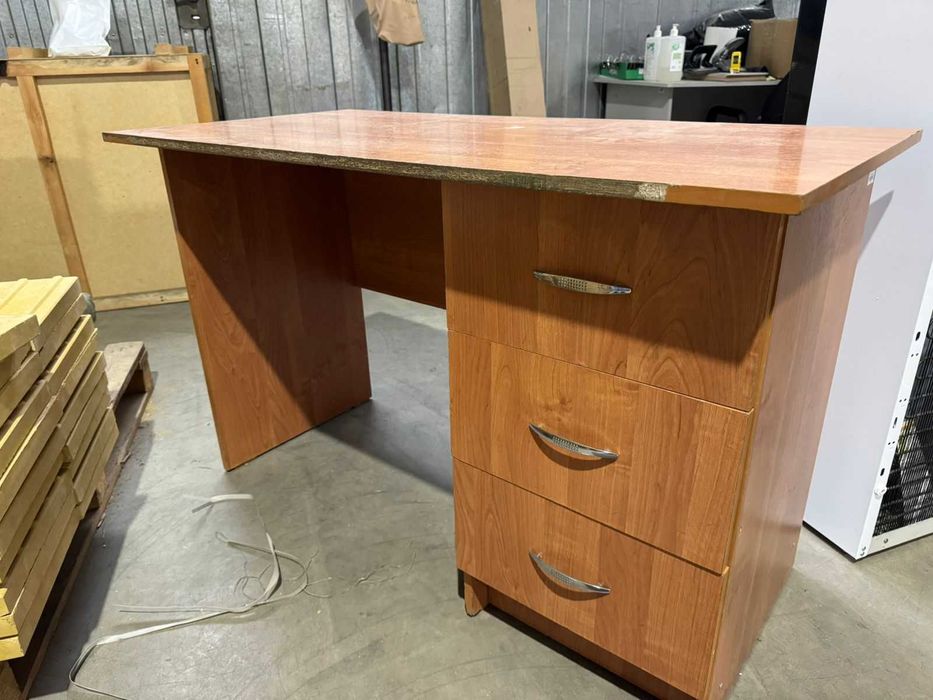 Стол офисный  ЛДСП