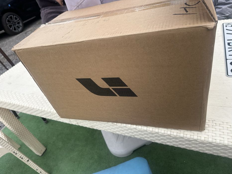 Зарядное устройство для Li Auto новое