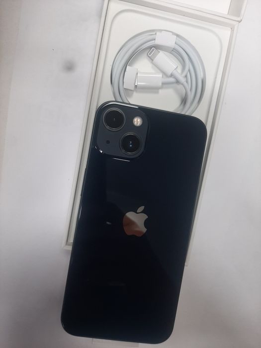 iPhone 13 . 128GB.