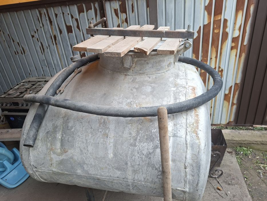 Бочка алюминиевая 1 куб