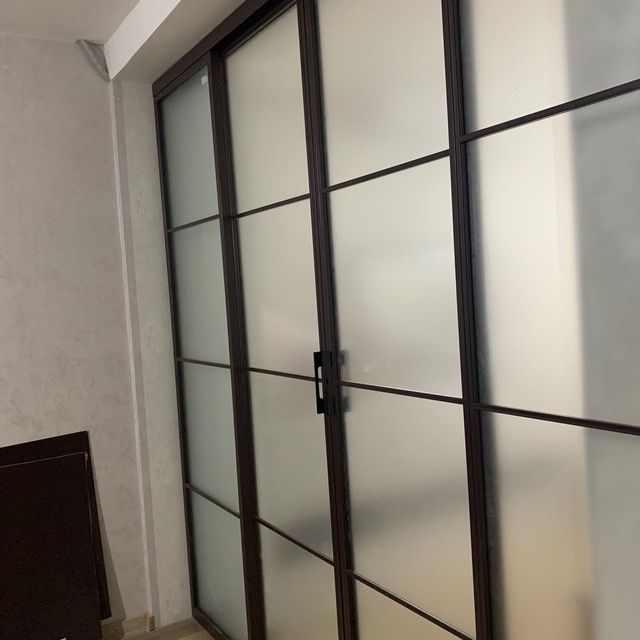 Раздвижные и распашные лофт двери под ключ