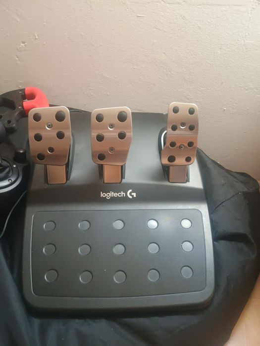 Пълен симерейсинг комплект Logitec G29 + shifter + F1 mod (Готов за ползване)