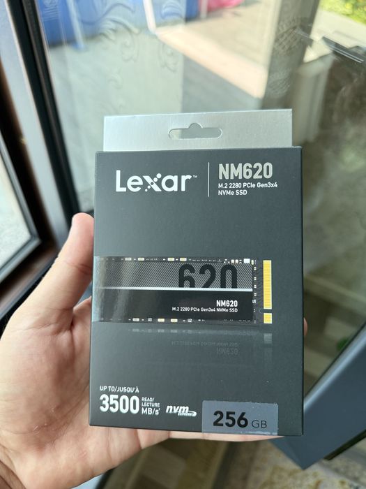 Lexar nm620 256GB новый SSD NVME