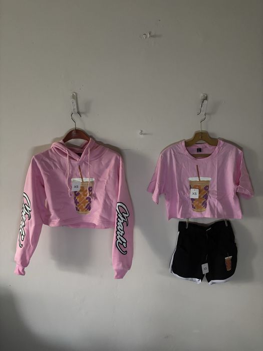 Модерен дамски комплект от три части , налични размери XS,S, M,L,XL