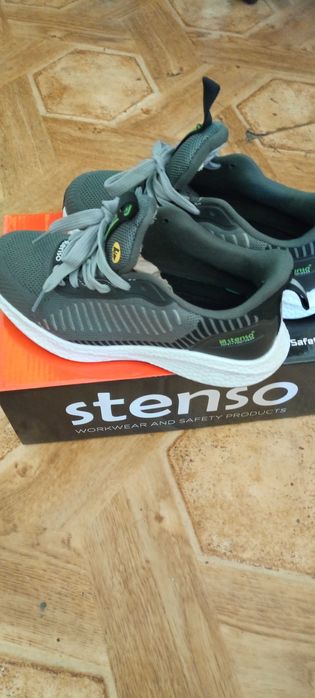 Работни обувки esd stenso 37 номер но отговаря на 36