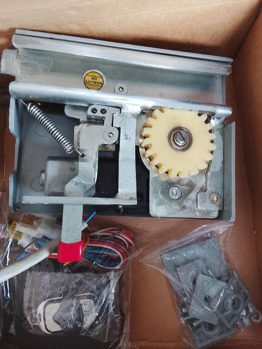 Автомат, ел. мотор за плъзгаща врата на бус