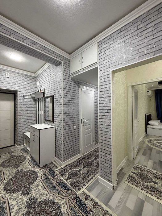 Самарканд ш. Азиз бозор худудида жойлашган 2 хонали квартира сотувда