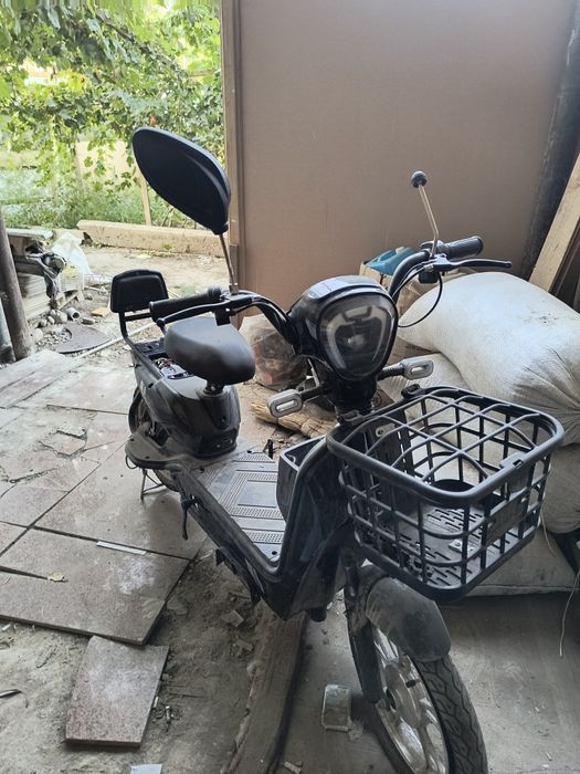 Продам скутер за 50к