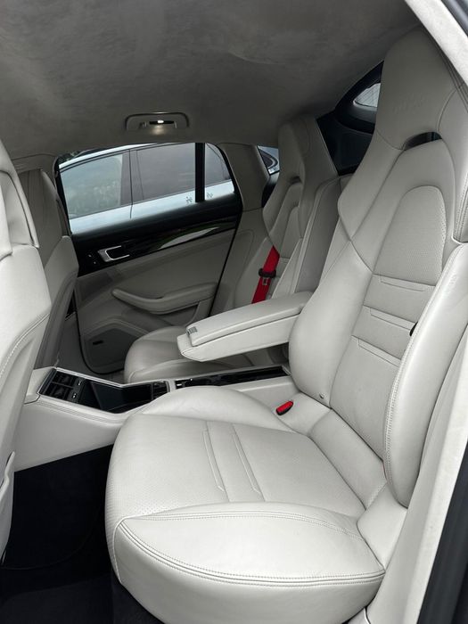 Porsche Panamera TurboS