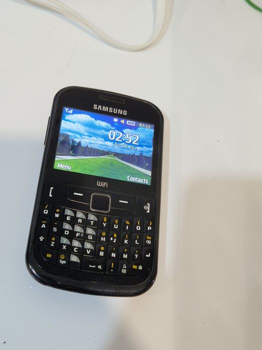 Telefon Samsung GT-S3350 cu încărcător